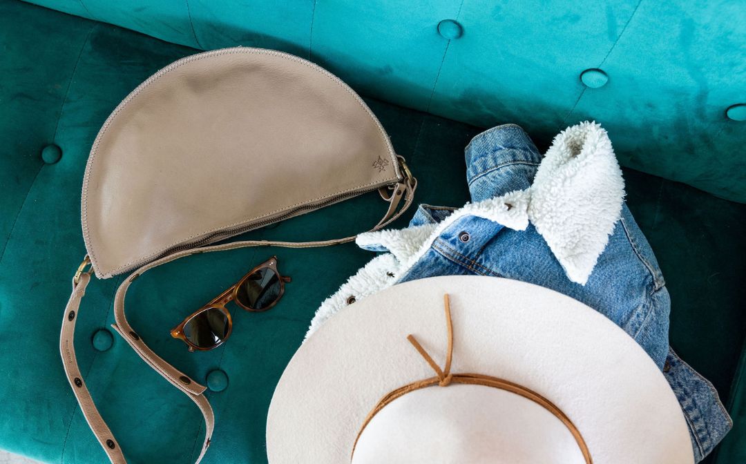 Best leather accessories for women, Small leather goods, Women's leather accessories, Small leather accessories