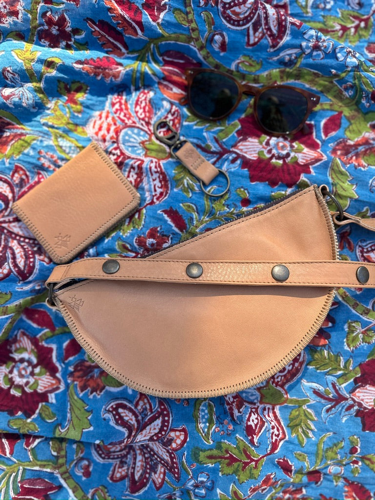 Small natural leather wallet