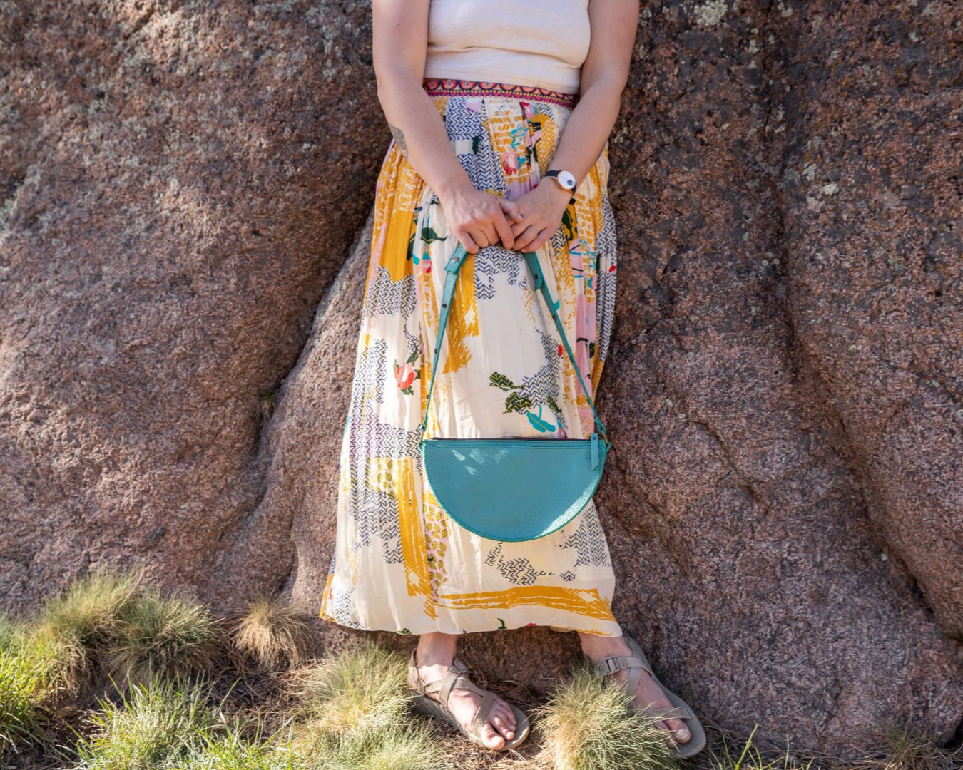 Medium turquoise leather bag