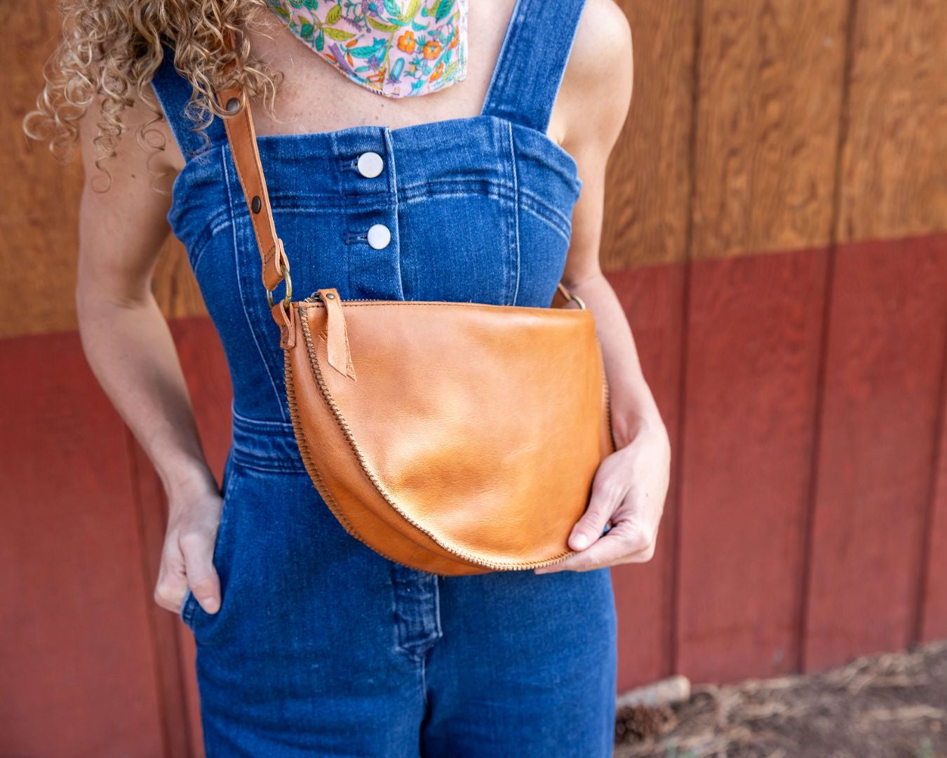 Large honey leather light brown bag