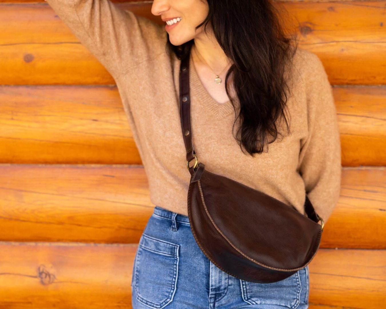 Medium dark brown leather bag, leather pouch