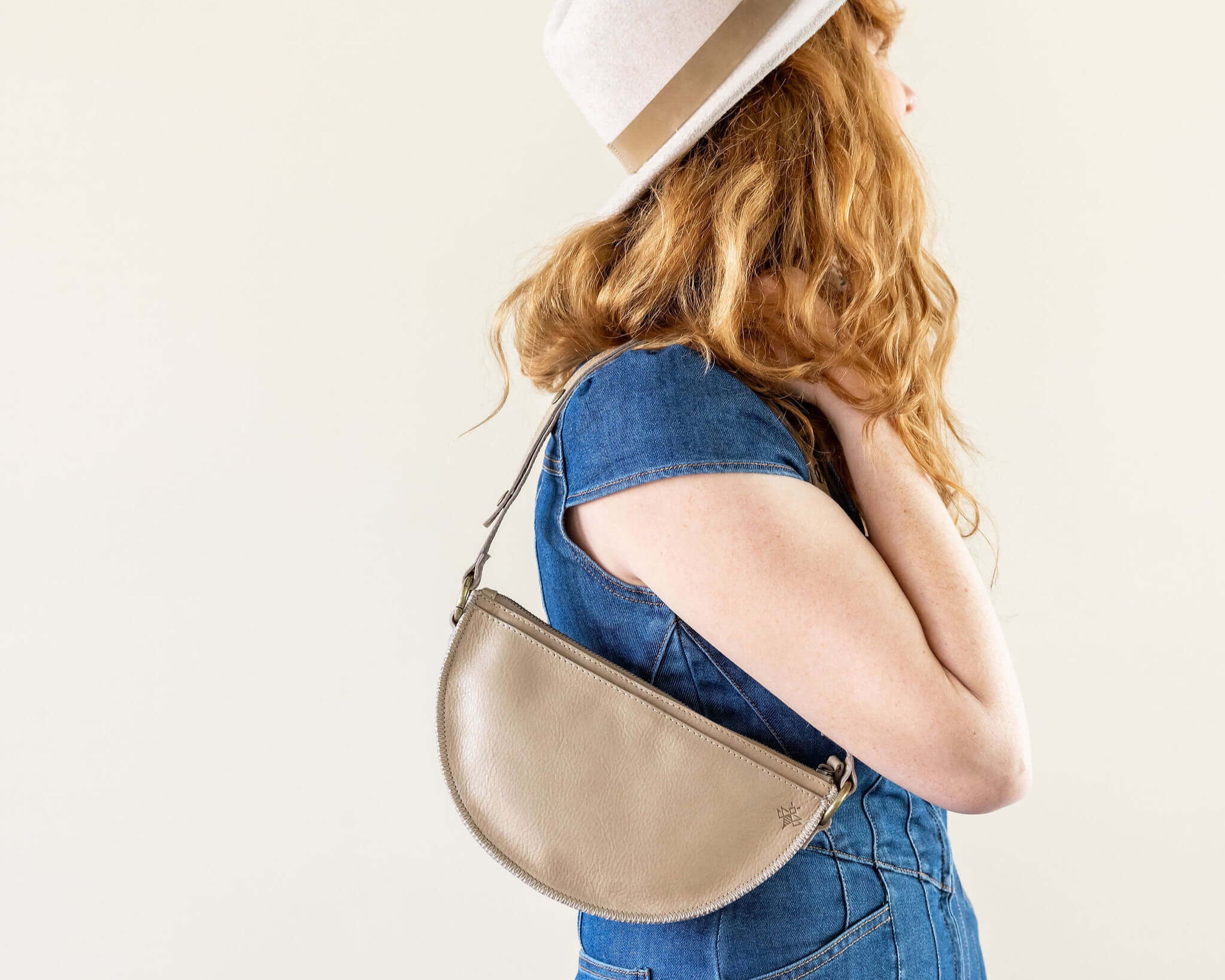 Small tan leather bag, Shoulder bag