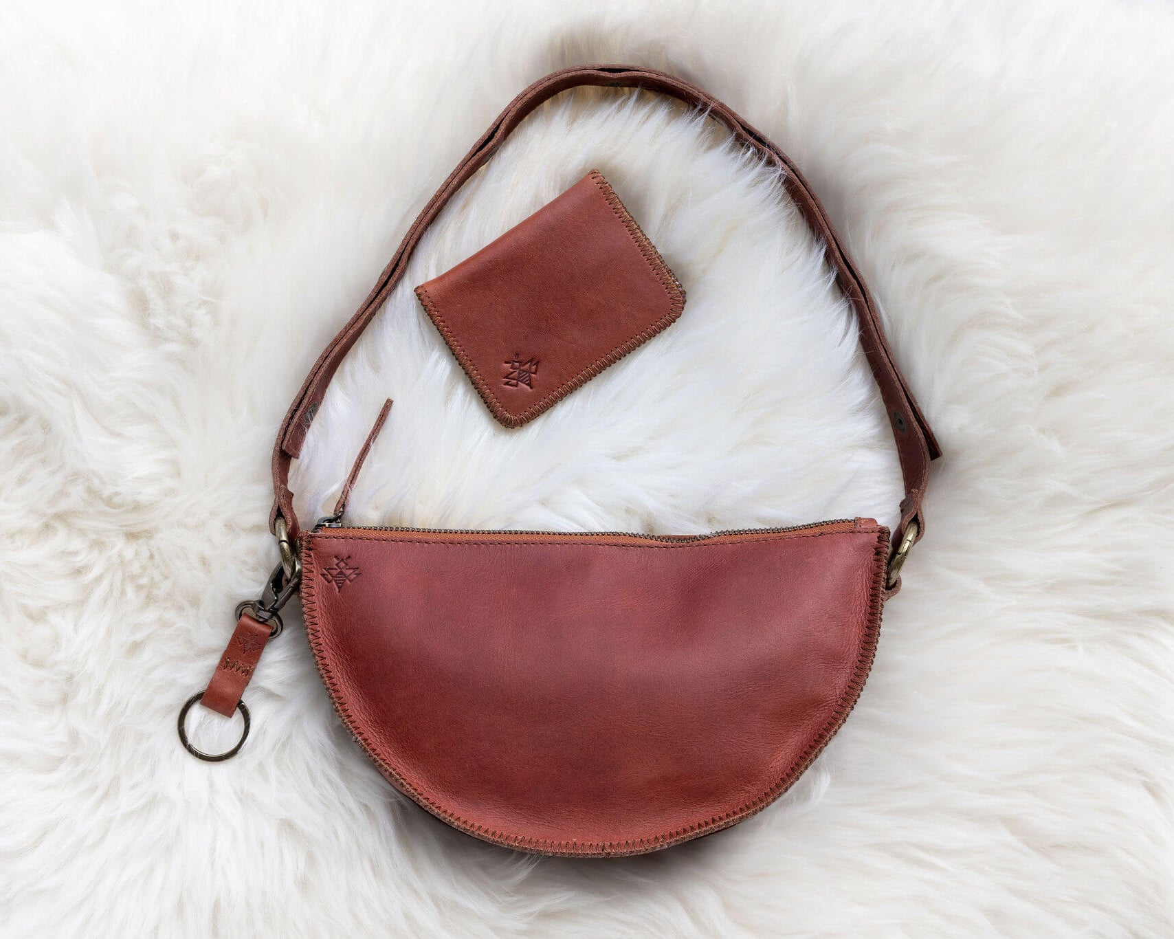 Small leather keychain, Cognac keychain, leather pouch with wallet