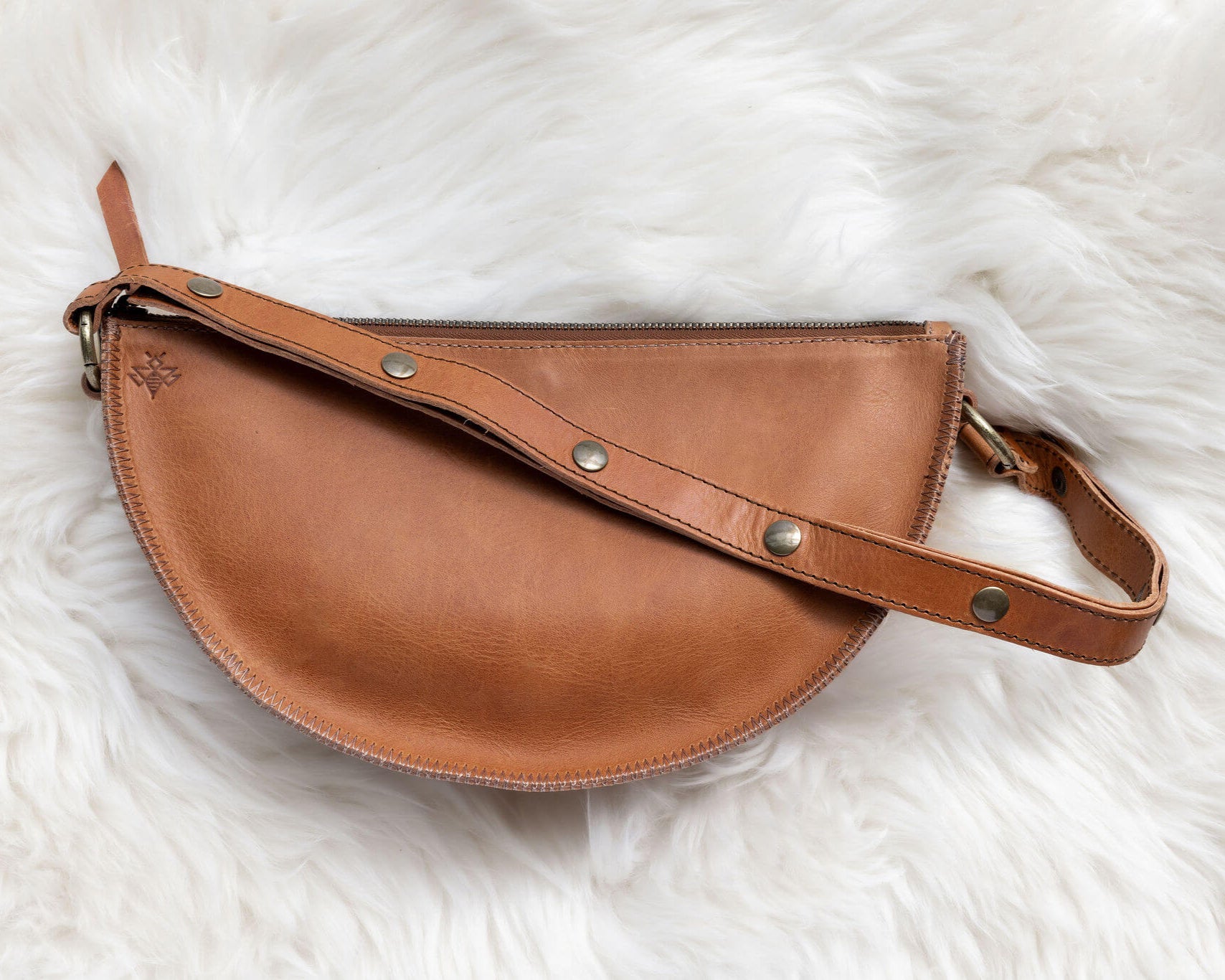 Medium honey leather crossbody bag