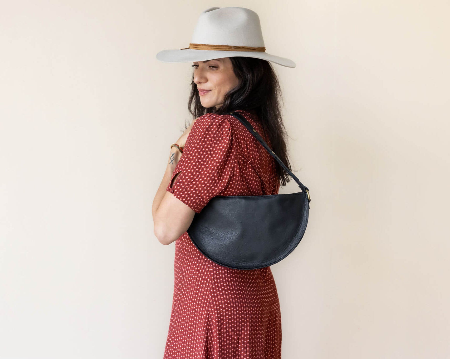 Large black leather bag, shoulder bag