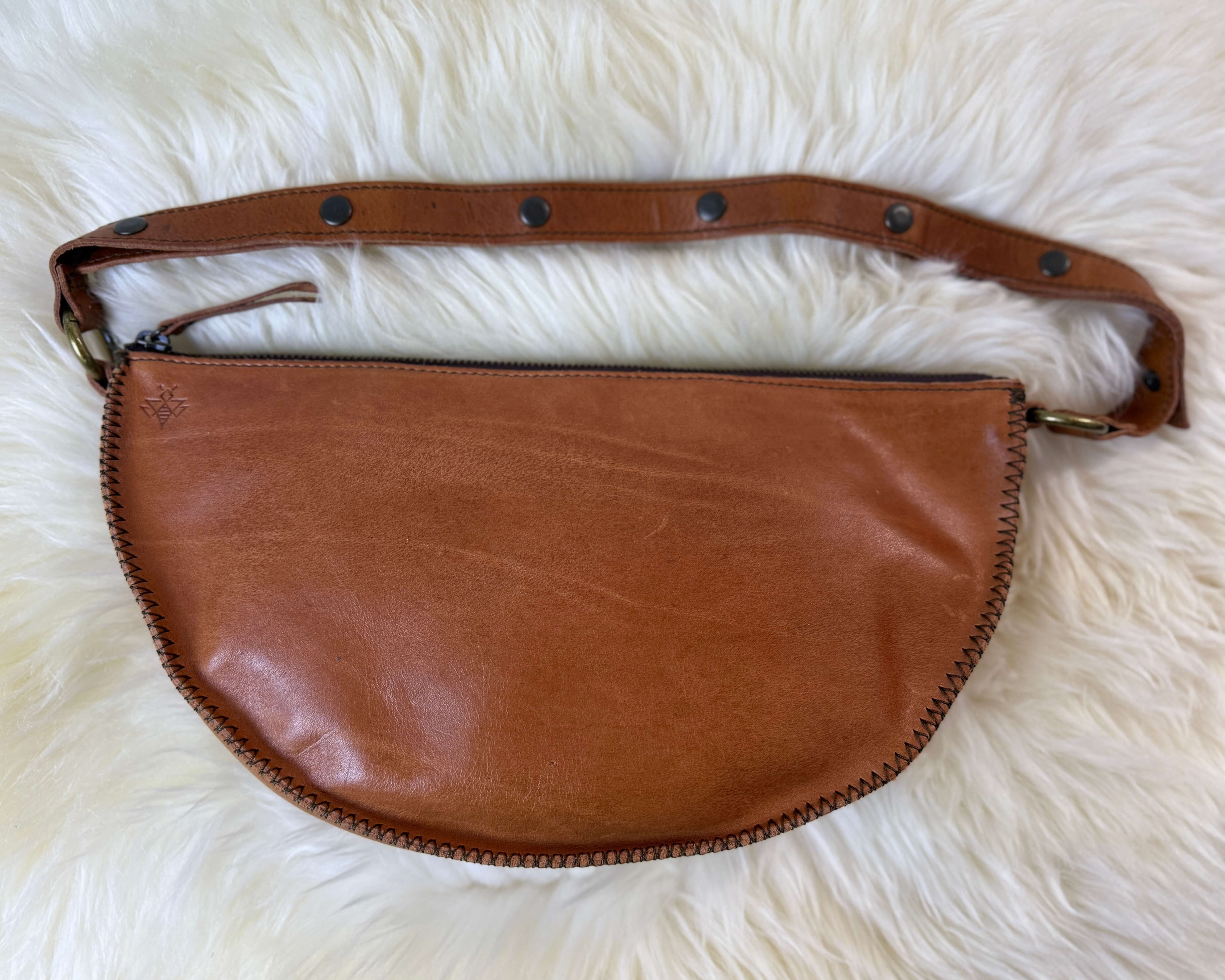 Large honey leather light brown bag