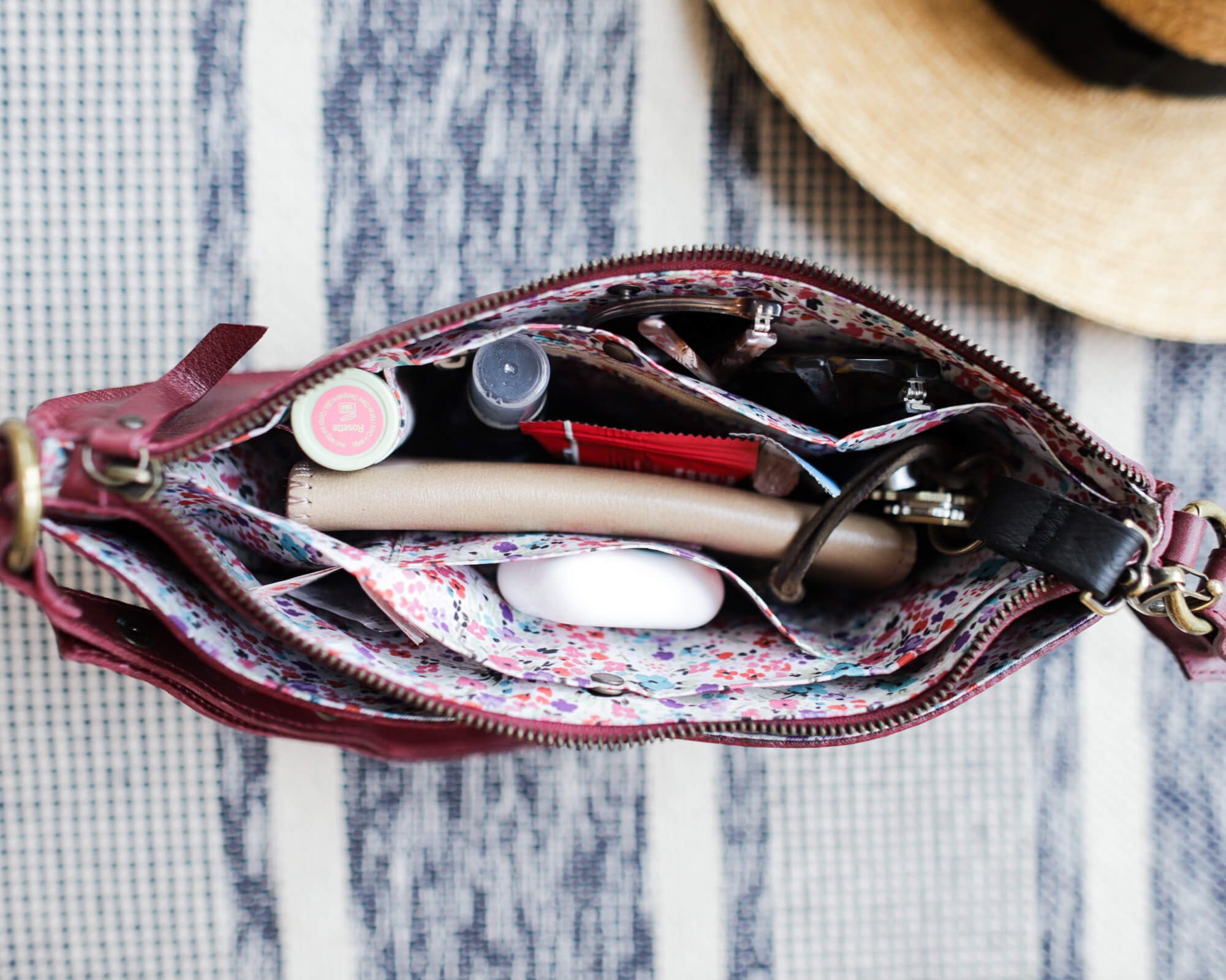 Medium cherry red leather pouch, Crossbody bag