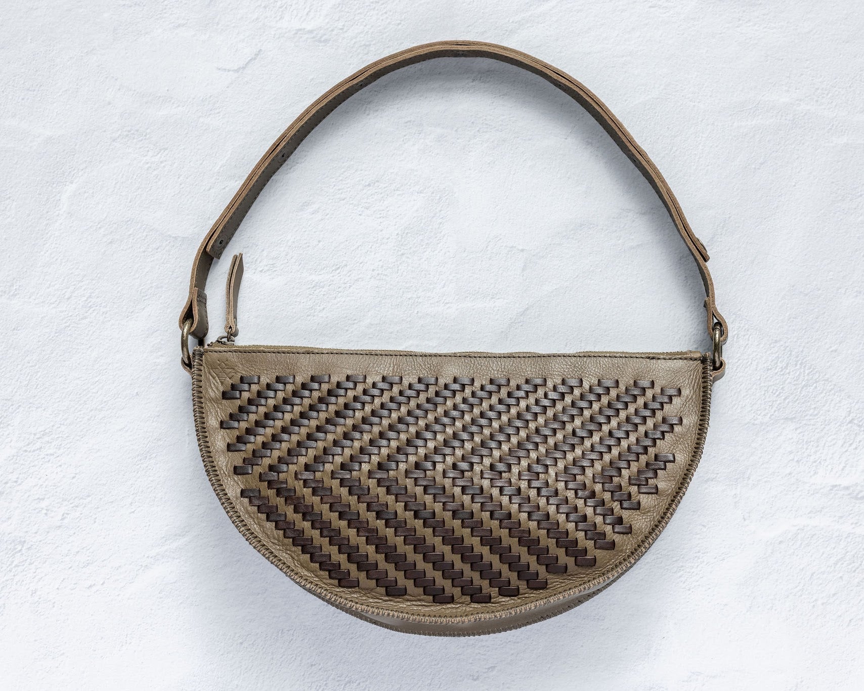The Woven Sage & Espresso Queen Bee, front view