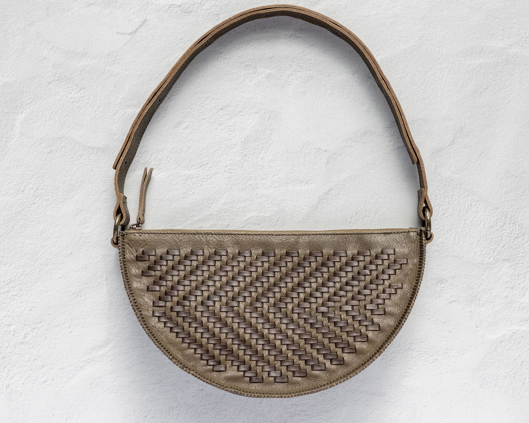 The Woven Sage & Espresso Biggie Bee, front view