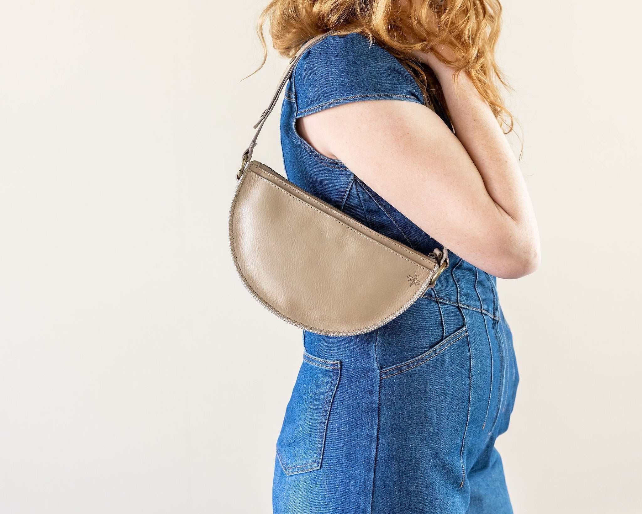 Seashell Bee | Small Convertible Leather Pouch | Lyons Leather Co.