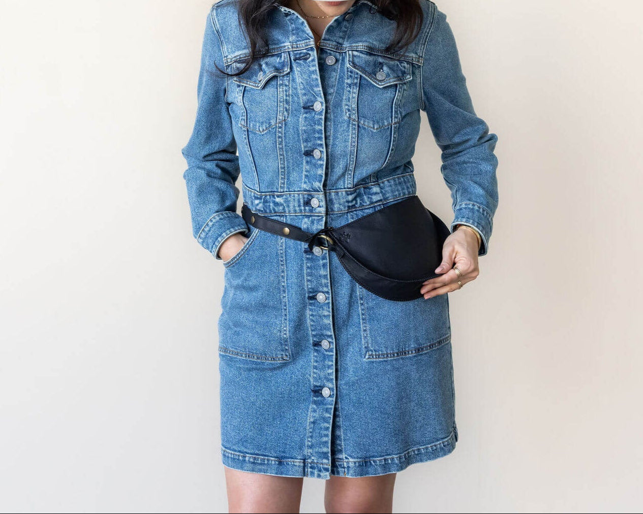 Small black leather pouch, belt bag