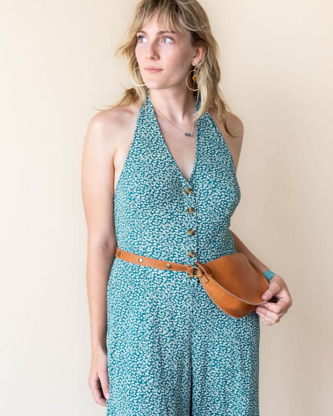 Small honey leather pouch, belt bag