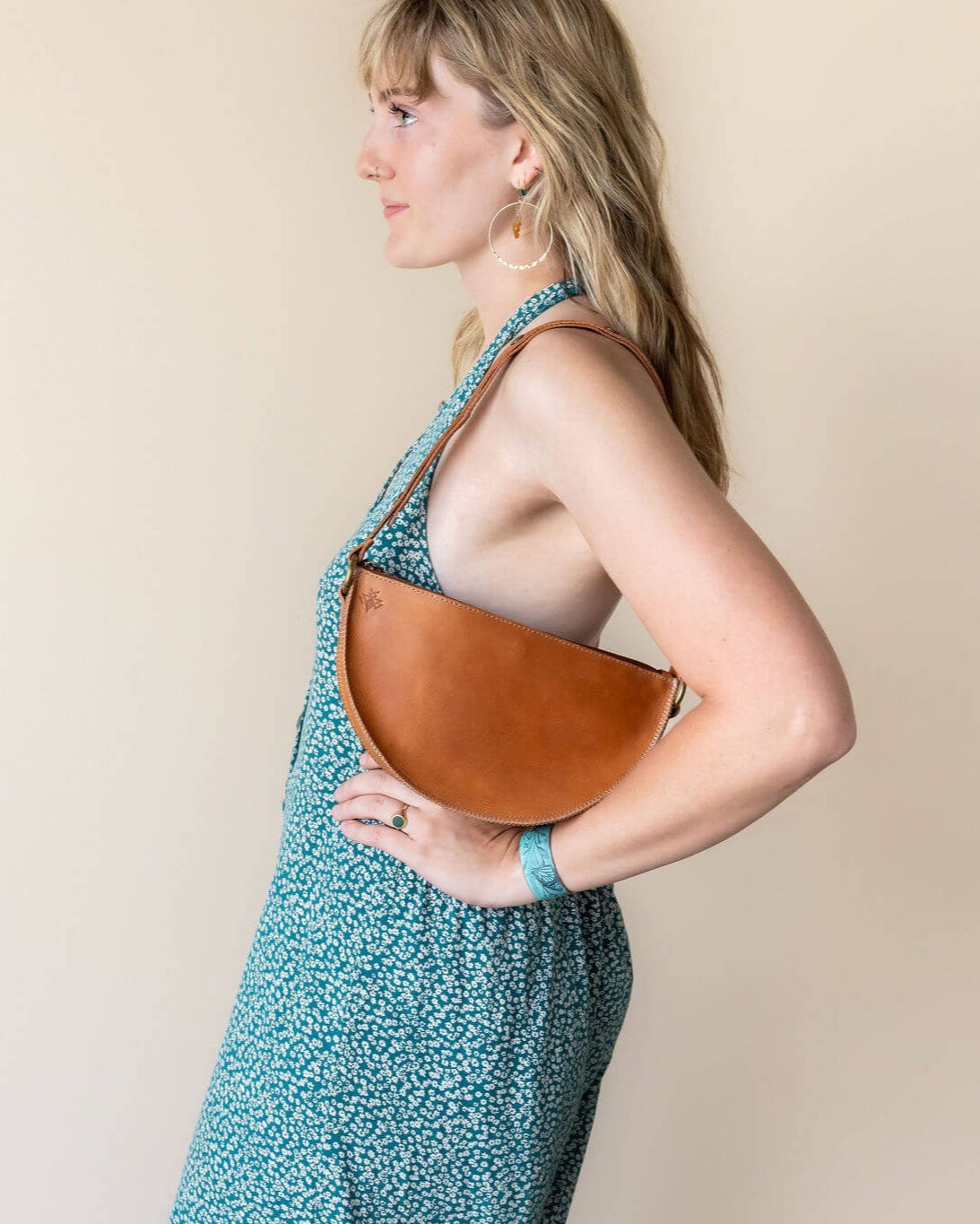 Small honey leather pouch, shoulder bag