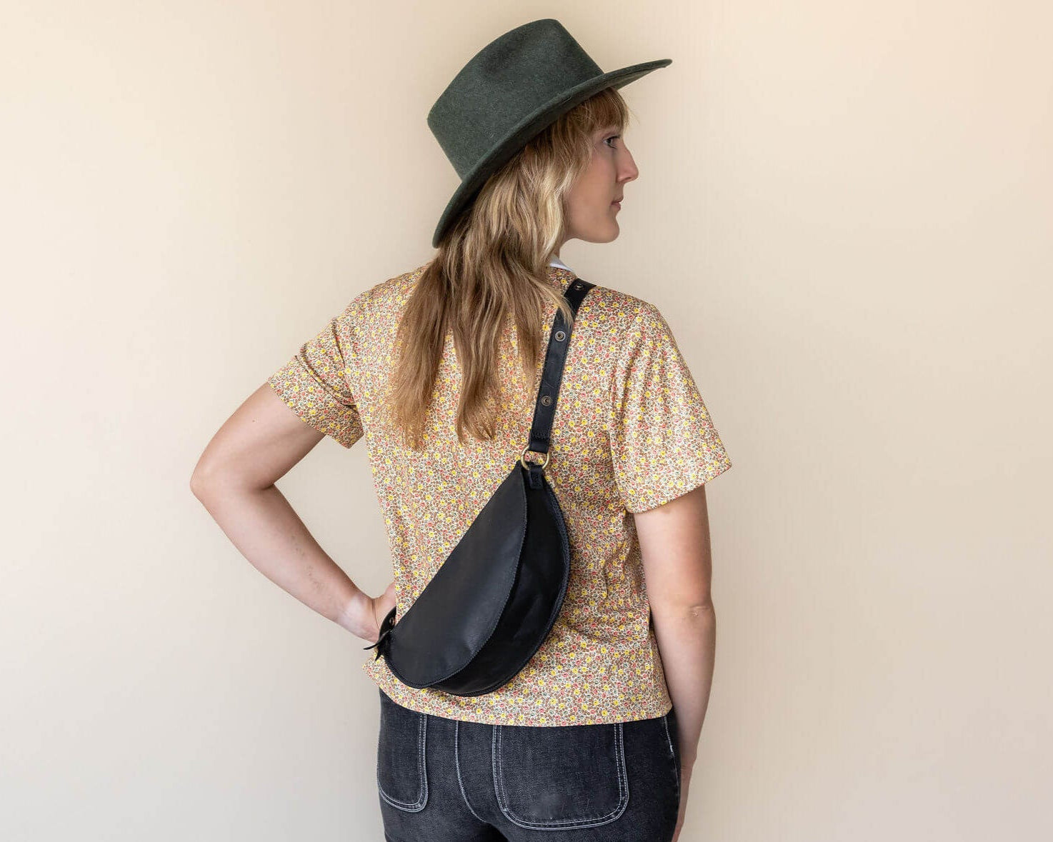 Medium black leather crossbody bag