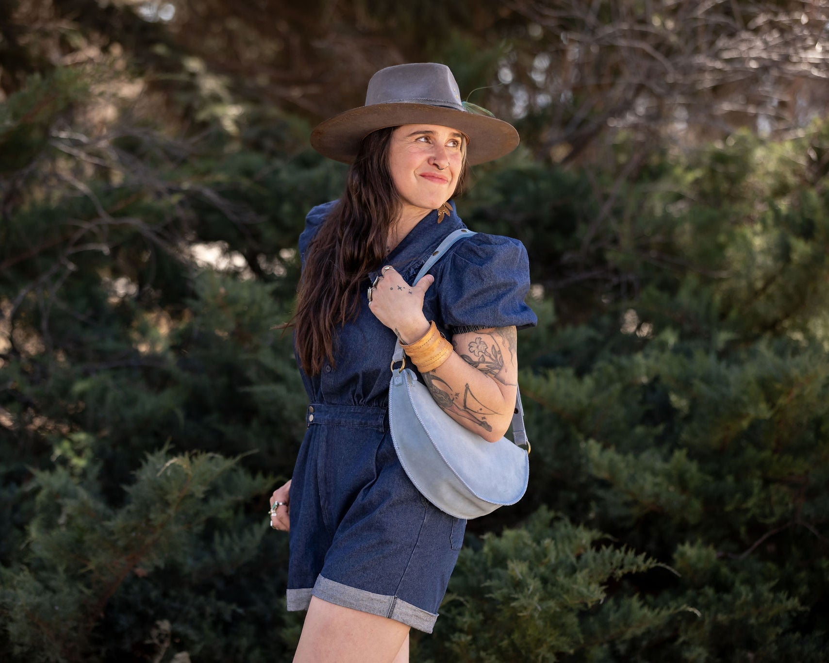 The Queen Bees – Lyons Leather Co.