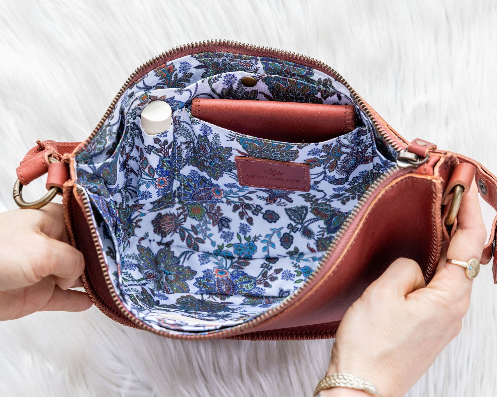 Cognac Queen Bee | Large Convertible Leather Bag | Lyons Leather Co.