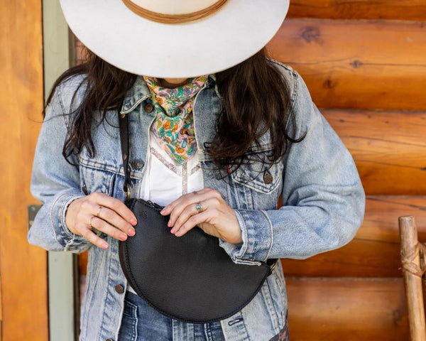 Black Bee | Small Convertible Leather Pouch | Lyons Leather Co.